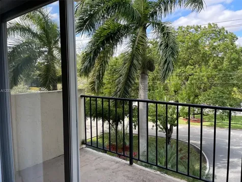 2600 NE 135th Street North Miami FL 33181
