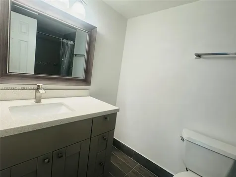 2600 NE 135th Street North Miami FL 33181