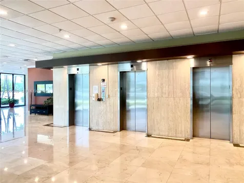 400 Kings Point Drive Sunny Isles Beach FL 33160