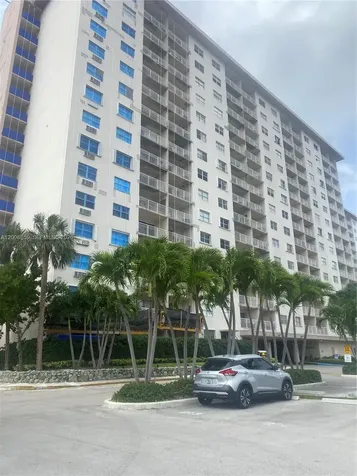 400 Kings Point Drive Sunny Isles Beach FL 33160