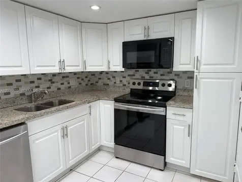 400 Kings Point Drive Sunny Isles Beach FL 33160