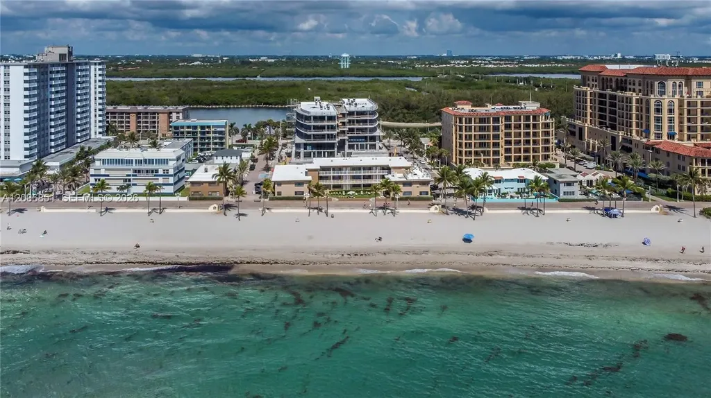 3300 N Surf Road Hollywood FL 33019