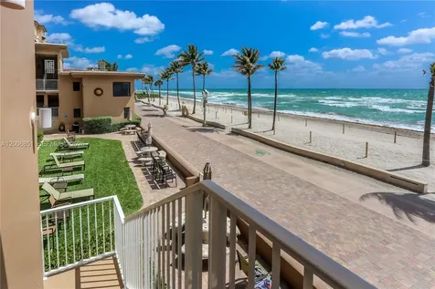 3300 N Surf Road Hollywood FL 33019