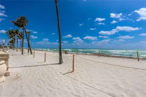3300 N Surf Road Hollywood FL 33019