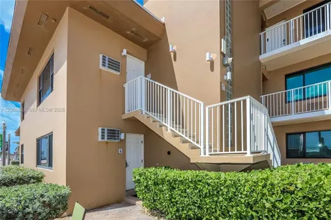 3300 N Surf Road Hollywood FL 33019