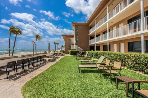3300 N Surf Road Hollywood FL 33019