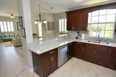 10480 SW Stephanie Way Port St. Lucie FL 34987
