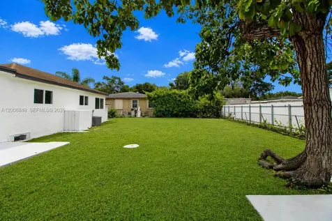 2870 NW 169th Terrace Miami Gardens FL 33056