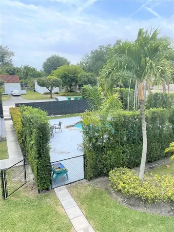 5116 SW 57th Avenue Miami FL 33155