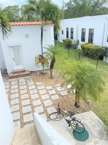 5116 SW 57th Avenue Miami FL 33155