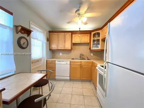 608 NE 2nd Street Dania Beach FL 33004