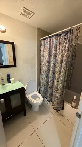2071 NW 86th Street Miami FL 33147