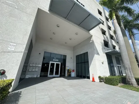 20200 W Dixie Highway Aventura FL 33180