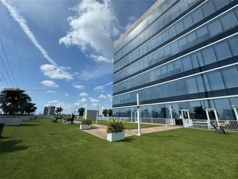 20200 W Dixie Highway Aventura FL 33180