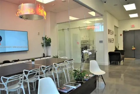 20200 W Dixie Highway Aventura FL 33180