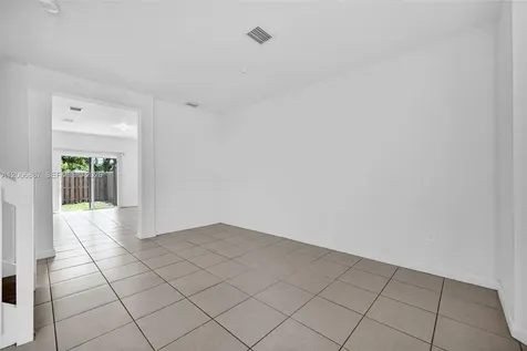12429 NW 23rd Court Miami FL 33167