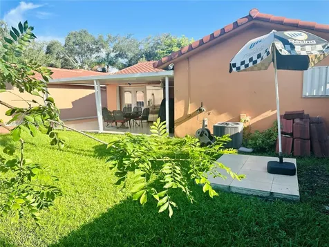 13741 SW 11th Street Miami FL 33184