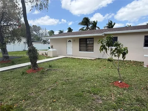 10375 SW 152nd Terrace Miami FL 33157