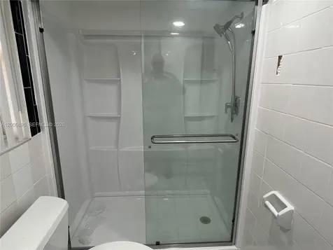 2780 N Pine Island Road Sunrise FL 33322