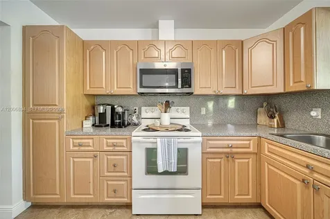 10600 SW 80th Court Miami FL 33156