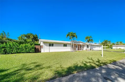 10600 SW 80th Court Miami FL 33156