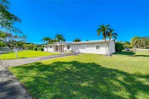 10600 SW 80th Court Miami FL 33156