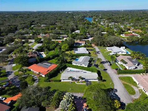 10600 SW 80th Court Miami FL 33156