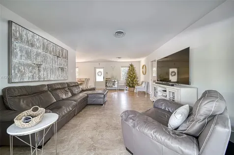 10600 SW 80th Court Miami FL 33156
