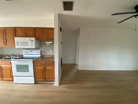 6132 SW 39th Street Miramar FL 33023