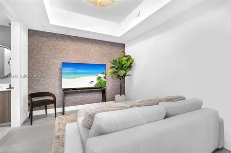17550 Collins Avenue Sunny Isles Beach FL 33160