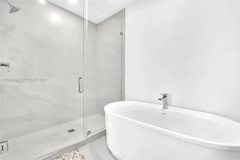 17550 Collins Avenue Sunny Isles Beach FL 33160