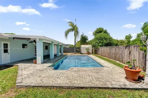10511 SW 124th Avenue Miami FL 33186