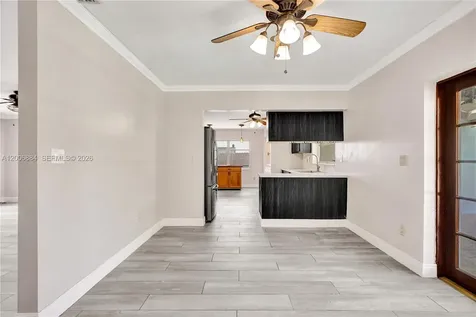 10511 SW 124th Avenue Miami FL 33186