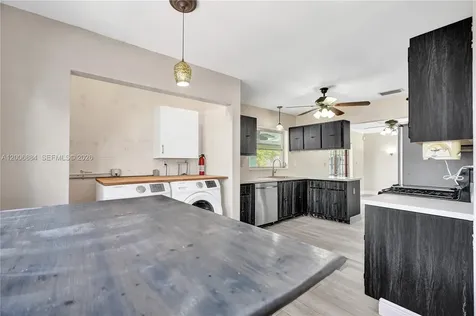 10511 SW 124th Avenue Miami FL 33186