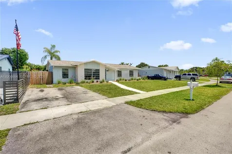 10511 SW 124th Avenue Miami FL 33186