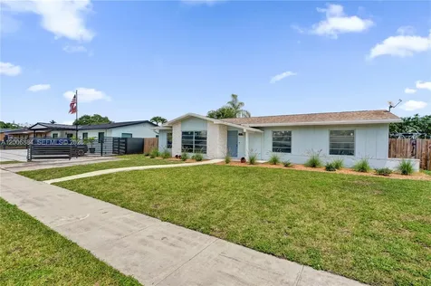 10511 SW 124th Avenue Miami FL 33186