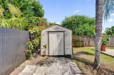 10511 SW 124th Avenue Miami FL 33186