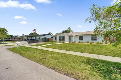 10511 SW 124th Avenue Miami FL 33186