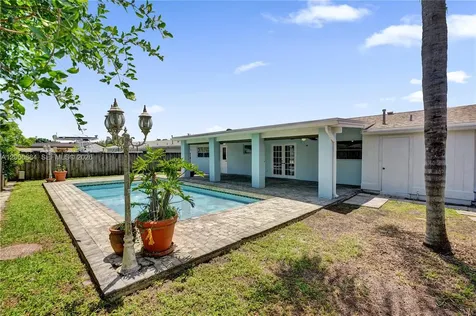 10511 SW 124th Avenue Miami FL 33186
