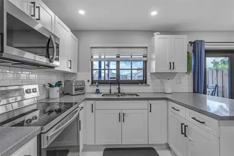 5725 SW 132nd Court Miami FL 33183