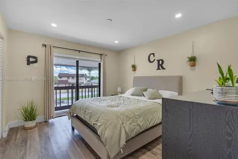 5725 SW 132nd Court Miami FL 33183
