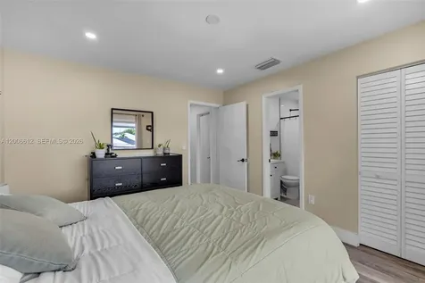 5725 SW 132nd Court Miami FL 33183