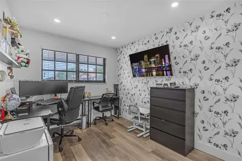 5725 SW 132nd Court Miami FL 33183