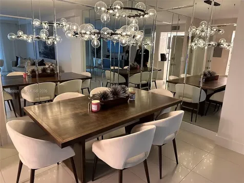 Bal Harbour FL 33154