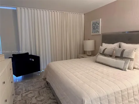 Bal Harbour FL 33154
