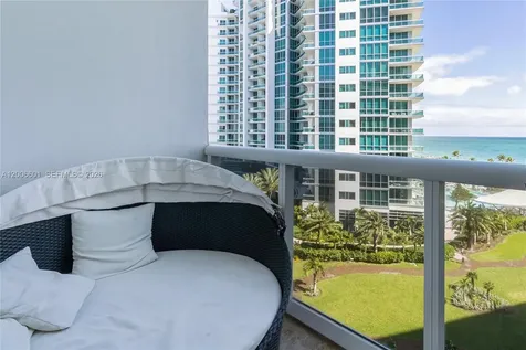 Bal Harbour FL 33154