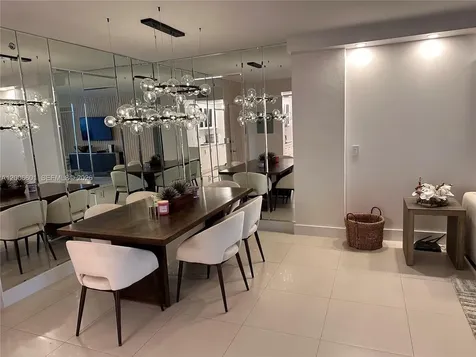 Bal Harbour FL 33154