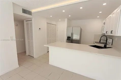 4550 NW 9th Street Miami FL 33126