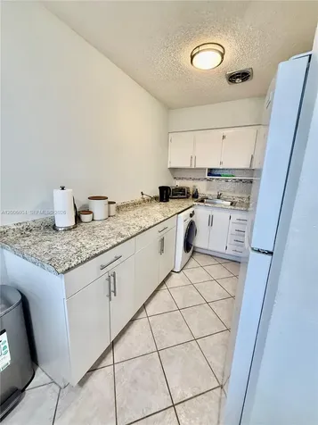 800 SW 11th Avenue Hallandale Beach FL 33009