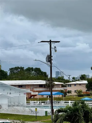 800 SW 11th Avenue Hallandale Beach FL 33009